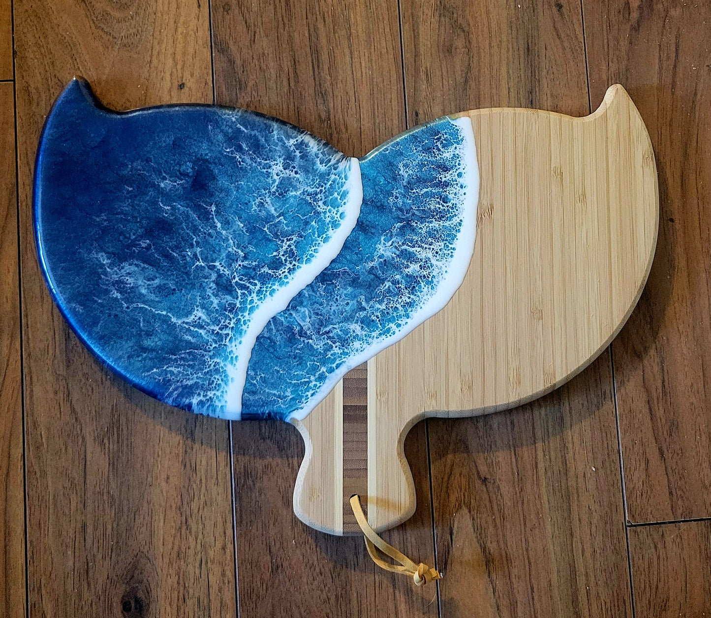 Resin Ocean Whale Tail Bamboo Charcuterie Board